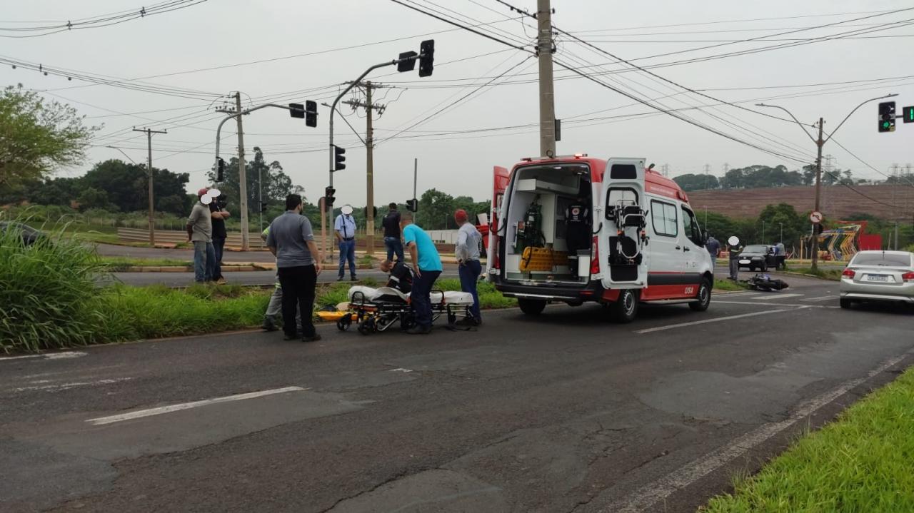 Foto 4 de 4 — Forte colisão: grave acidente deixa motociclista ferido em Araraquara